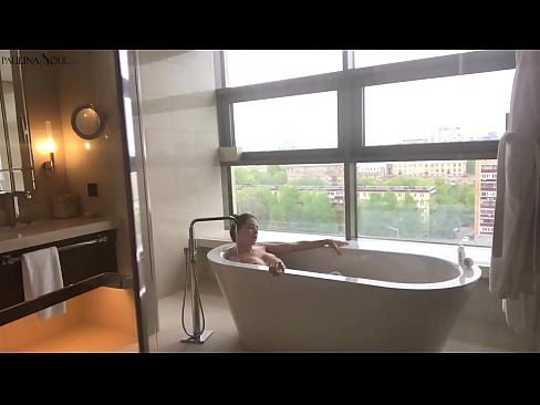 ❤️ Valtava babe runkkaa intohimoisesti pilluaan kylpyhuoneessa ☑ Kotitekoinen porno at fi.com-full-porner.ru ❤